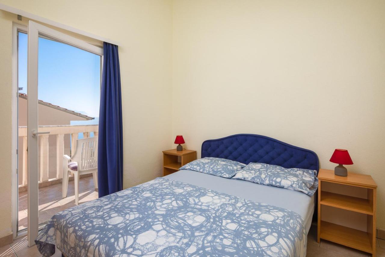 Apartments & Restaurant Galeb Marusici  외부 사진