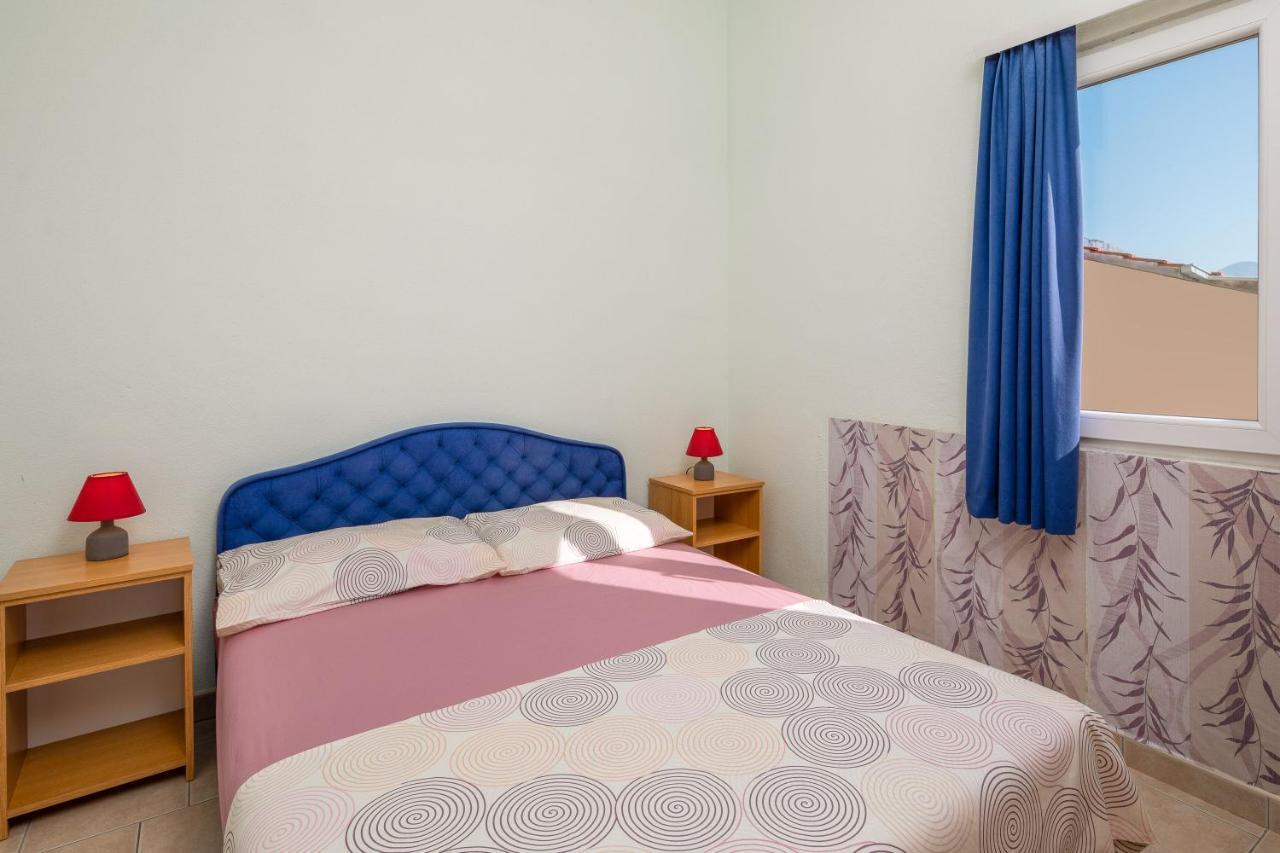 Apartments & Restaurant Galeb Marusici  외부 사진