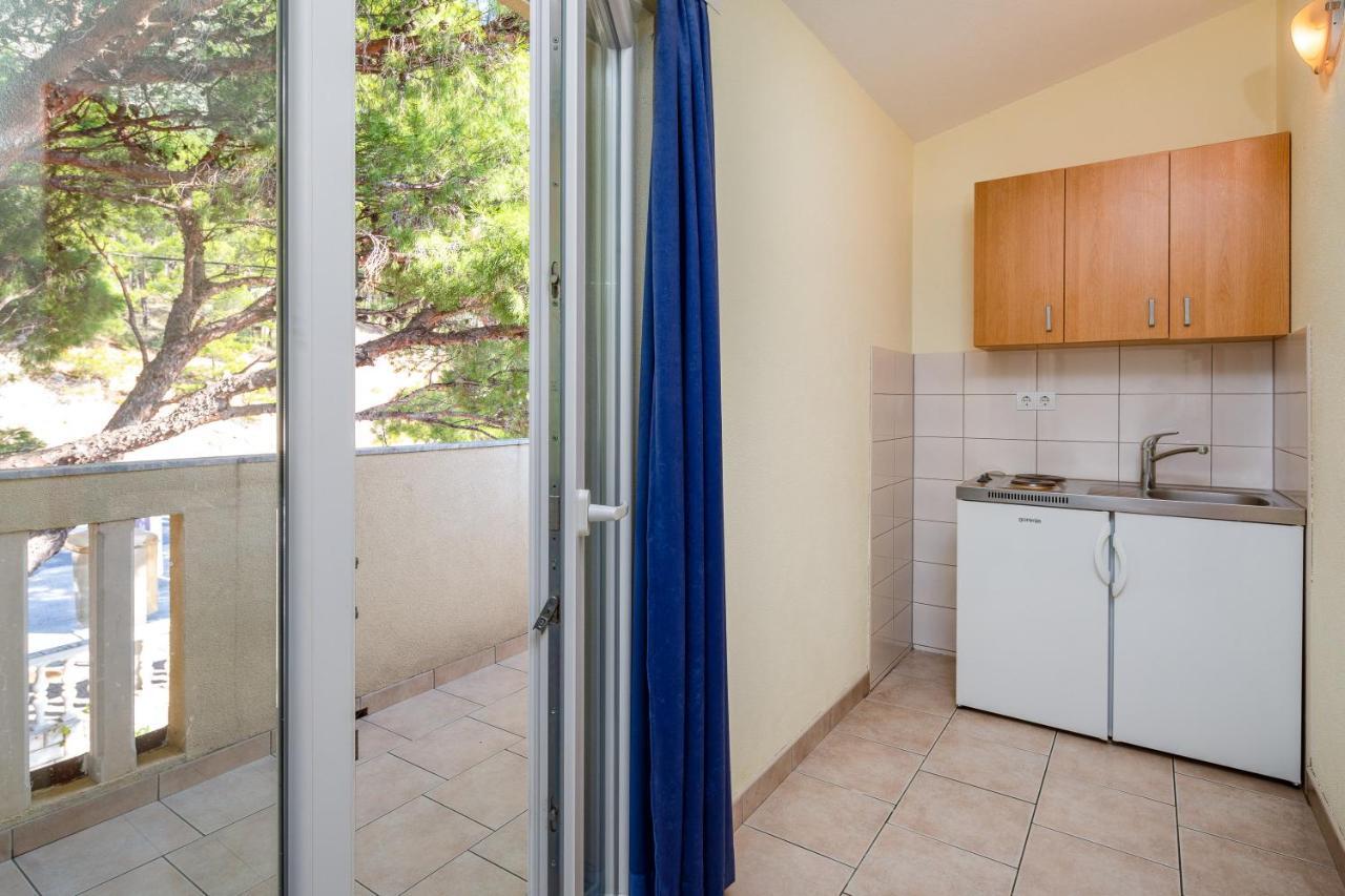 Apartments & Restaurant Galeb Marusici  외부 사진
