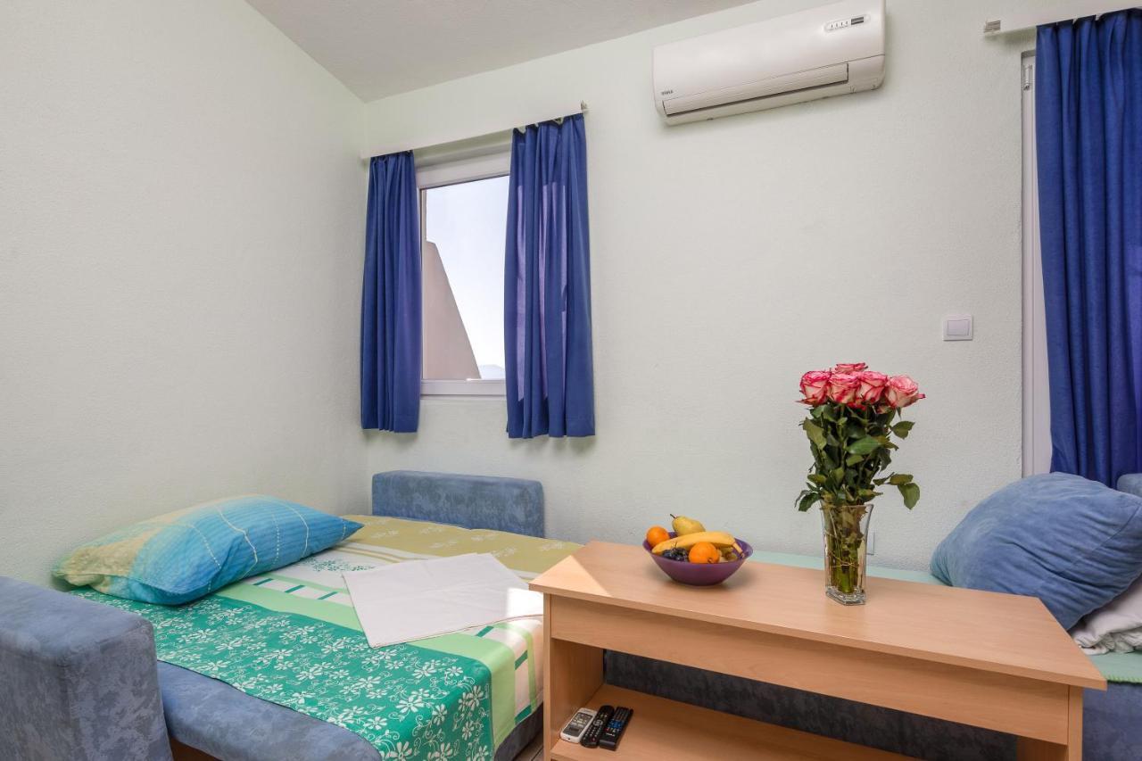 Apartments & Restaurant Galeb Marusici  외부 사진